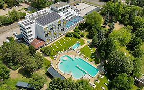 Thermal Hotel Garden